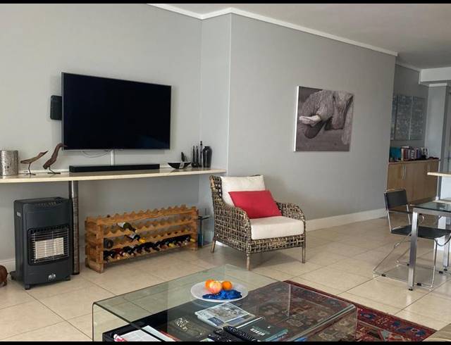 2 BEDROOM PROPERTY TO RENT IN BLOUBERGSTRAND